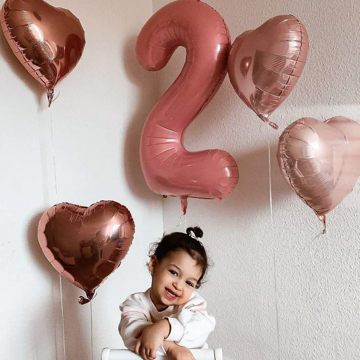 Heliumballon-Geschenk - XXL Zahl + 3 Herzen zum Geburtstag
